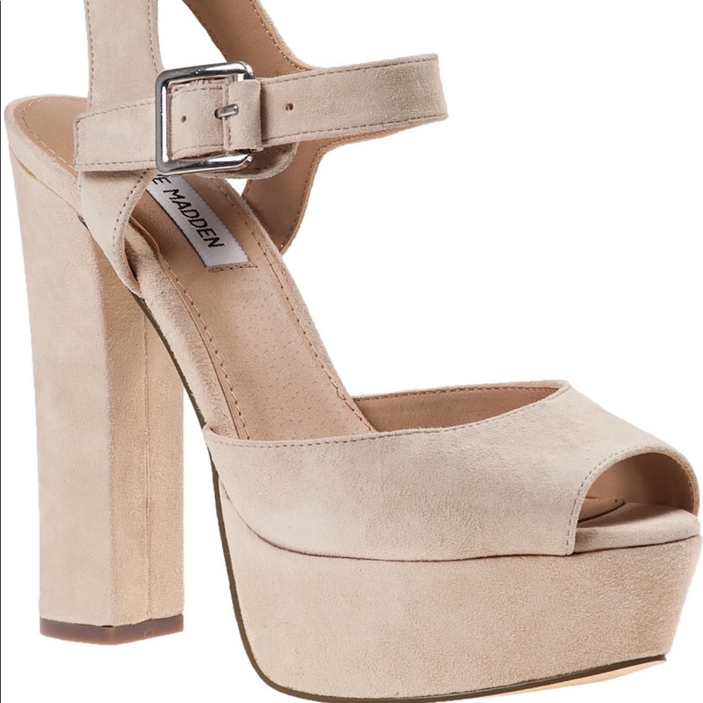 Steve Madden “Jilly” platform sandal